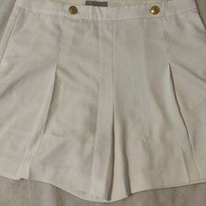 Los compre cuando quede embarazada y ahora me quedan grandes.